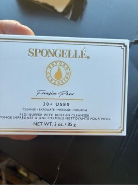 5/$65 Spongelle pedi-buffer in freesia pear
